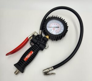 Pistolet do pompowania kół 0-12bar, przyłacze GW 1/4″, fi55mm Pistolet do pompowania kół 0-12bar, przyłacze GW 1/4″, fi55mm