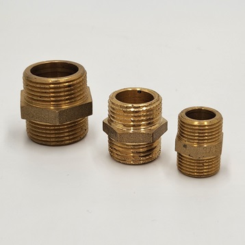 Nypel 11/2″, mosiądz Nypel 11/2″, mosiądz