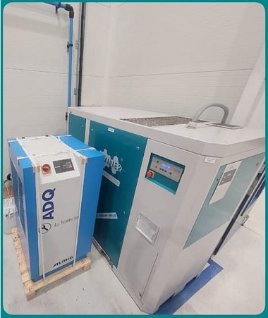 Wynajem sprężarki RSF 45D, napęd bezpośredni, z falownikiem, wydajność przy 10abr: 1,9-6,92m3/min, wymiary: 1917x981x1756mm, waga: 1308kg, cena za 1 dzień Wynajem sprężarki RSF 45D, napęd bezpośredni, z falownikiem, wydajność przy 10abr: 1,9-6,92m3/min, wymiary: 1917x981x1756mm, waga: 1308kg, cena za 1 dzień