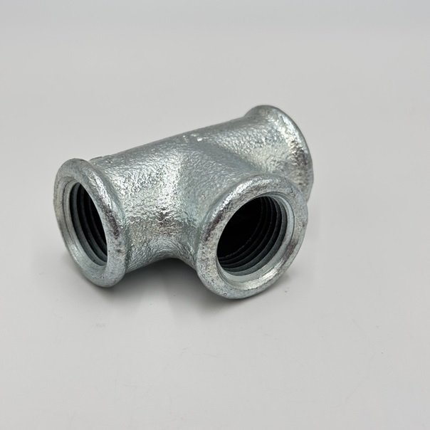 Trójnik ocynkowany T , 3 x GW 2″ Trójnik ocynkowany T , 3 x GW 2″