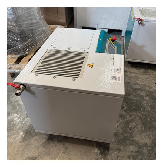 Wynajem sprężarki RS-B 5,5, napęd pasowy, wydajność przy 10bar: 0,74m3/min, wymiary: 716x536x540mm, waga: 159kg, cena za 1 dzień Wynajem sprężarki RS-B 5,5, napęd pasowy, wydajność przy 10bar: 0,74m3/min, wymiary: 716x536x540mm, waga: 159kg, cena za 1 dzień